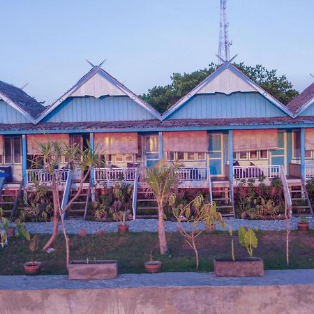 Moyo Island Resort Eksteriør bilde