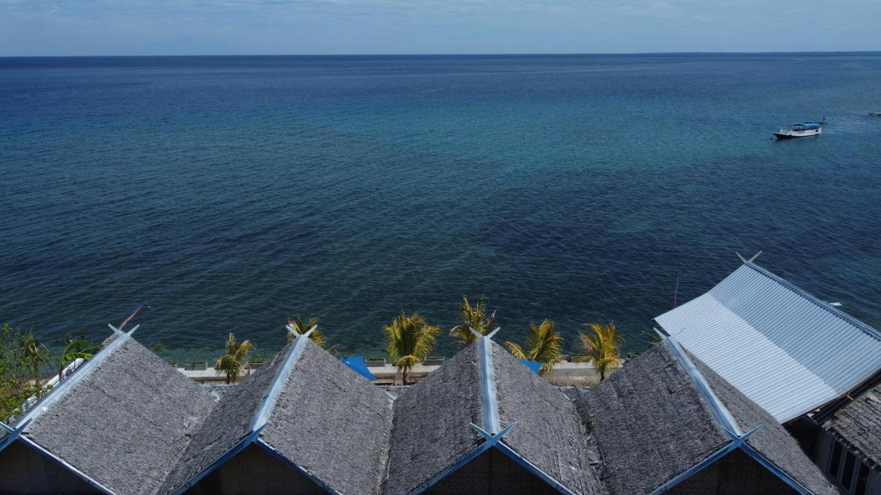 Moyo Island Resort Eksteriør bilde