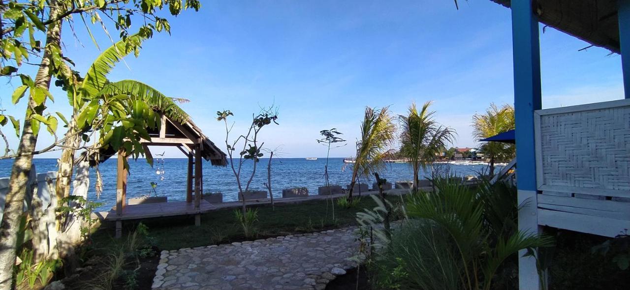 Moyo Island Resort Eksteriør bilde