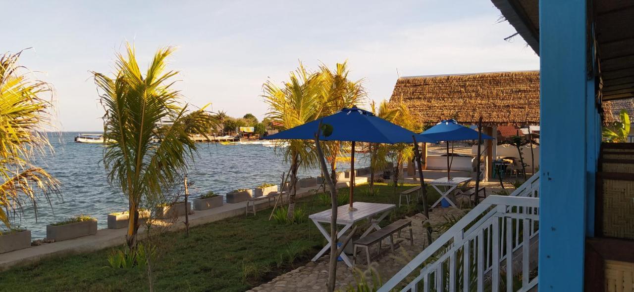 Moyo Island Resort Eksteriør bilde